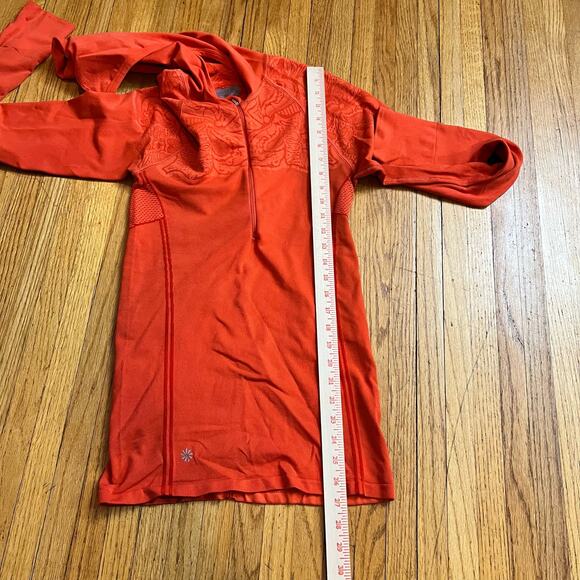 Athleta Hoodie Womens Medium Twist Half Zip Shirt Orange Compression - Picture 8 of 8